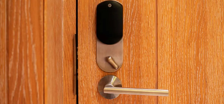 Automatic Locking Door Knob Durham